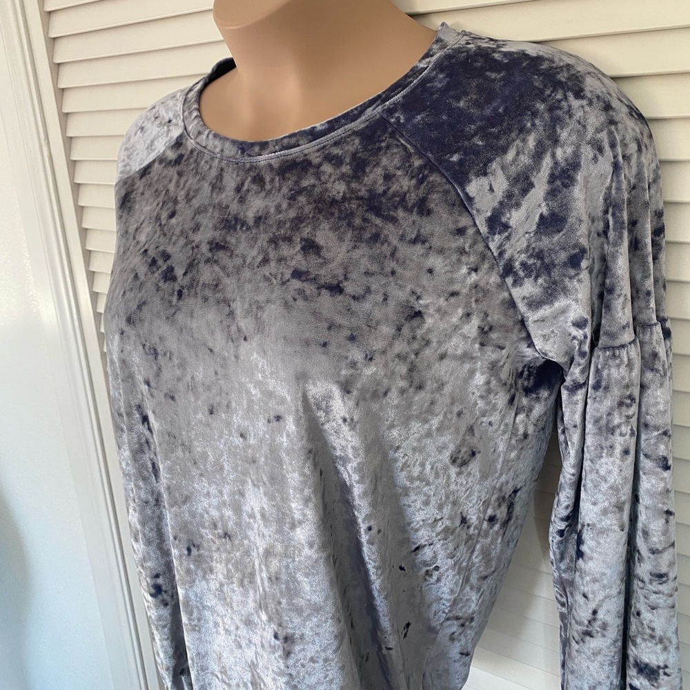Project RUNWAY Blue Velvet Top - Picture 3 of 5